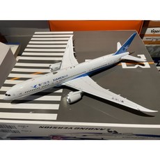 AVIATION 1/200 廈門航空波音787全金屬飛機模型 (即將絕版)