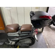 SYM 金發財 鐵板型 後架 漢堡架 K20 40L 黑色 無燈款, 詳見包裝, 詳見包裝, 金發財鐵板型箱架+K20黑色後箱(無燈),不加靠背