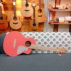 aNueNue彩虹人Bird MC 10 - LC 雲杉單板旅行吉他36吋 活珊瑚橘 色彩系列, 36吋旅行吉他,雲杉面板