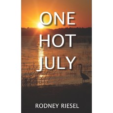 (英文圖書) One Hot July 平裝版, Independently Published, 英文