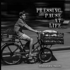 (英文圖書) Pressing Pause at Life: Street Photography 平裝版, Independently Published, 英文