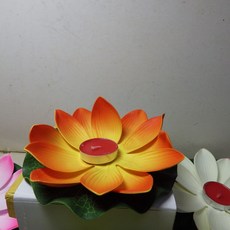 福蓮花燈採EVA環保塑膠內置酥油燈燭(點完可更換), 詳見包裝
