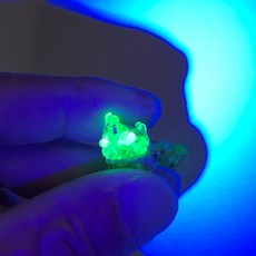 墨西哥玻璃蛋白石原礦 獨特螢光效果