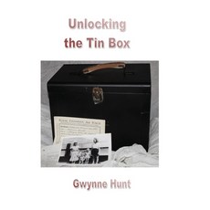 (英文圖書) Unlocking the Tin Box 平裝版, Silver Bow Publishing, 英文