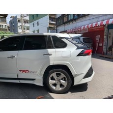 RAV4專用D柱飾板，汽車改裝配件，提升運動感，保護車身