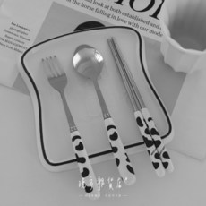 黑白奶牛圖案仿瓷餐具三件套組 可愛兒童餐具 含湯匙叉子筷子 輕巧耐用, 黑, 白 (Black, White)