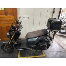 SYM KRN 後箱架 途者鋁箱 36L 黑色 靠背, 詳見包裝, 詳見包裝