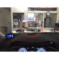 小鳥的店 2021-22 Santa Fe 專用抬頭顯示器 OBDII隨插即用 車速水溫電壓超速警示 HUD A100X, 1個