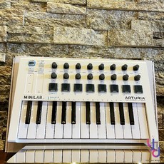 Arturia MiniLab MKII 25鍵 MIDI主控鍵盤 (黑白兩色) 編曲 宅錄 法國品牌 (贈超值軟體音源), 白色一般版本, 白色, 1個, 白色一般版本