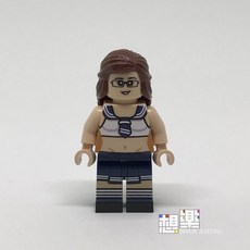 LeYiLeBrick 樂宜樂 水手服女郎人偶, 詳見包裝