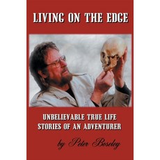 (英文圖書) Living on the Edge 平裝版, iUniverse, 英文