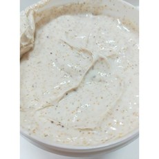 牛奶杏仁去角質霜 1公斤 - 溫和去除老廢角質，深層清潔毛孔，使肌膚恢復光滑細緻