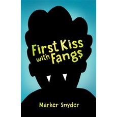 (英文圖書)First Kiss with Fangs 精裝版, Holiday House, 英文