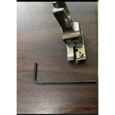 永昇縫紉 工業用縫紉機 YS NR-31G暗縫壓腳，隱藏式縫邊專業工具，耐用金屬材質, 銀色, 1個