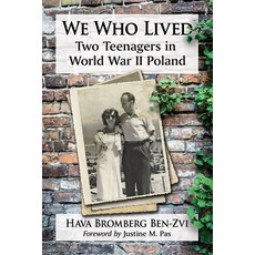 (英文圖書)We Who Lived: Two Teenagers in World War II Poland 平裝版, McFarland & Company, 英文