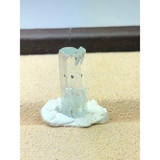 磊晶城水晶館 嚴選天然高冰透海藍寶原礦 海水藍寶原石