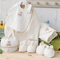 NANDDONG 嬰兒小熊印花包肚衣+包巾+帽子+圍兜+襪子+手套 6件組
