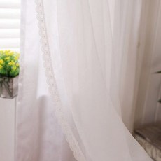 Gold Yarn霧花雙層蕾絲窗簾 2張, 白色的
