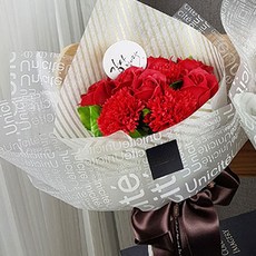 Bluehen 感謝玫瑰康乃馨香皂花束, 紅色, 1個