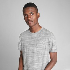 갭 남성용 에센셜 쇼트 슬리브 크루넥 포켓 티셔츠 인 스페이스다이