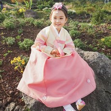 Sodamnyein 女童黃色葉子唐衣 SD6W05
