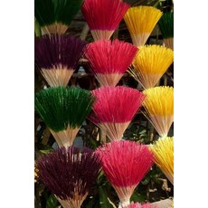 Colorful Bunches of Incense for Sale in an Asian Market in Vietnam Journal: 150 Page Lined Notebook/Di..., Createspace Independent Publishing Platform