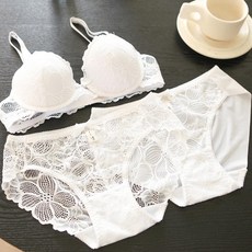 GLAM GONGGAM 女性Between內衣 鋼圈胸罩 + 蕾絲內褲 + 無痕內褲組合