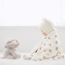 도도야 嬰幼兒用泰迪熊莫代爾斗篷毯 10mm + 奶油圍兜巾套組, 混合色