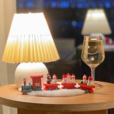 EPLYN 聖誕節室內裝飾 微型木製火車 + 圓形地毯, 紅色 + 白色