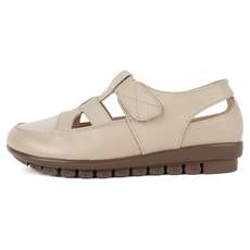 J SHOE 女款天然牛皮加迪平底涼鞋 3cm, 240, 米色