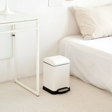하우스레시피 밀리 무소음 페달 정사각 휴지통 6L, 화이트