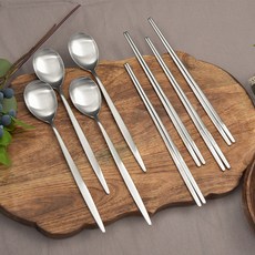 Willive 韓國製 316L 醫療級不鏽鋼 高級餐具 4件組, 湯匙 4p + 筷子 4雙, 霧面銀, 1個