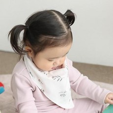 Bamboo bebe 兒童花草圖案雙面圍兜