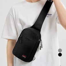 ADDEDIT 大容量斜肩單肩包, 黑色