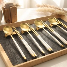 Bogen 韓國製方形雙色鍍金湯筷 + 筷架4人份餐具組, 1套, 湯匙 4p + 筷子 4p + 不鏽鋼銀色湯筷架 4p, 白色