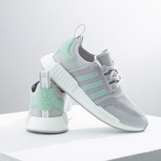 아디다스 NMD R1 운동화
