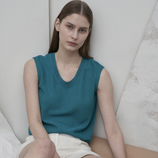 올리비아로렌 여성용 U넥 슬림 슬리브리스 니트 VOCBN5M3321