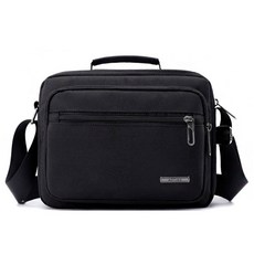 ADDEDIT 素色方形斜背包, 黑色的