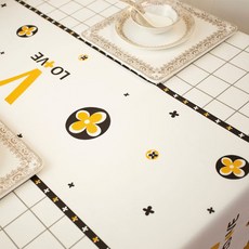 居家先生 北歐防水桌巾, 愛心, 137 x 137cm