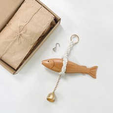 SimpleRoom 裝飾避邪明太魚, 原木