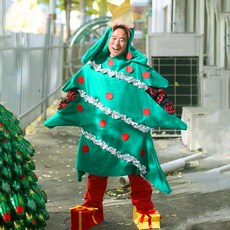 中性款聖誕樹變身服裝