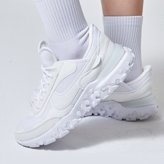 NIKE 耐吉 女款React Revision運動鞋