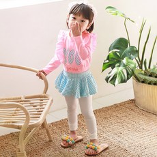 GOING KIDS 女童款英文印花荷葉邊長袖泳衣+格紋長泳褲裙