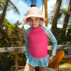 bay-b 女童愛心花朵防磨衣 + 泳帽組