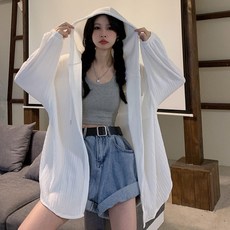 PEONIST 女款寬鬆版型連帽襯衫