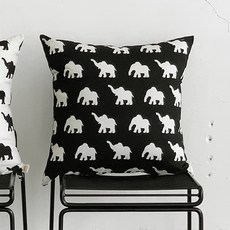 쉐어룸 Elephant oxford 쿠션커버 + 솜, 블랙
