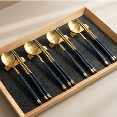 Bogen 韓國製方形雙色金湯匙筷子 + 筷架 4人組, 1套, 湯匙 4p + 筷子 4p + 不鏽鋼銀色餐具架 4p, 藍色