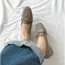 女款鏈條點綴樂福鞋