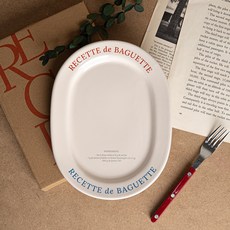 COZY TABLE La Ceramique Recipe 字母復古橢圓盤, 辣椒紅, 1個