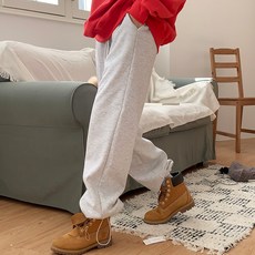 Tomatofactory 女性Berne內刷毛壓褶直筒運動褲 短款